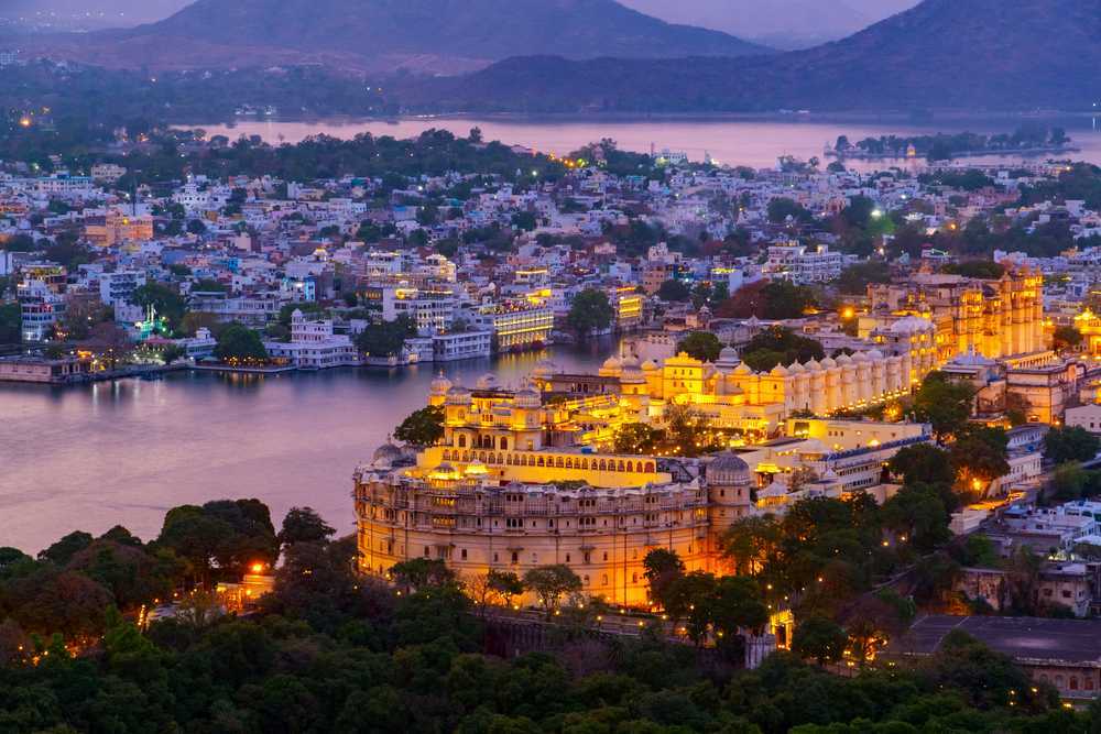 udaipur-white-city-img