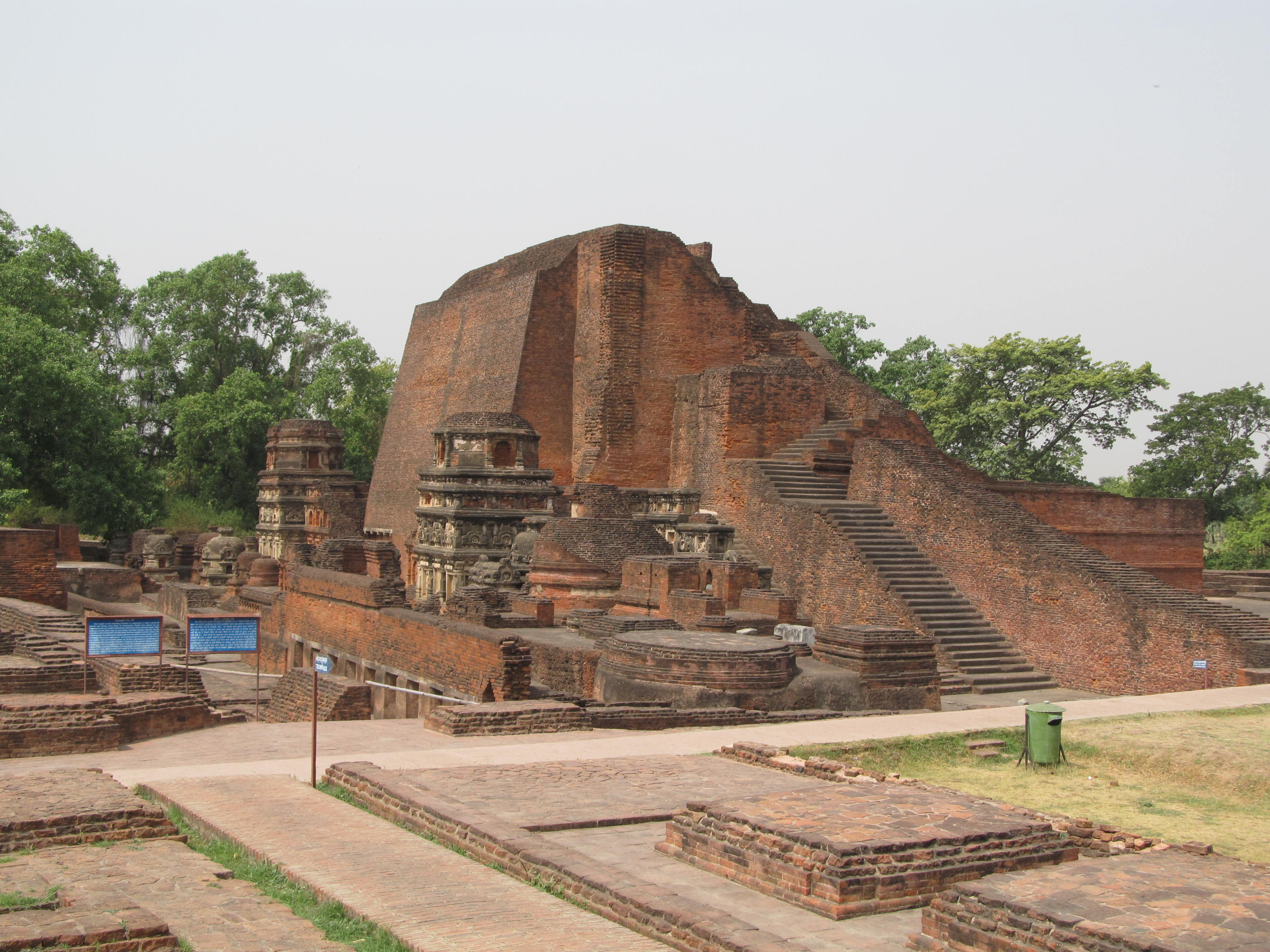 nalanda-img