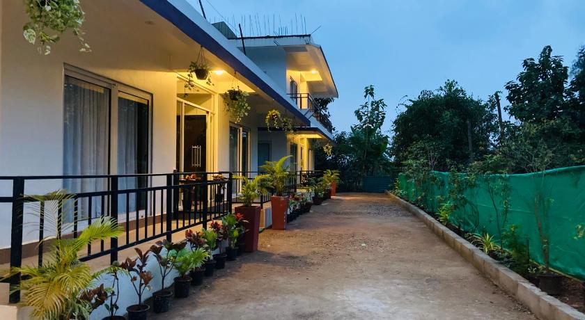 Aaria Hills-img