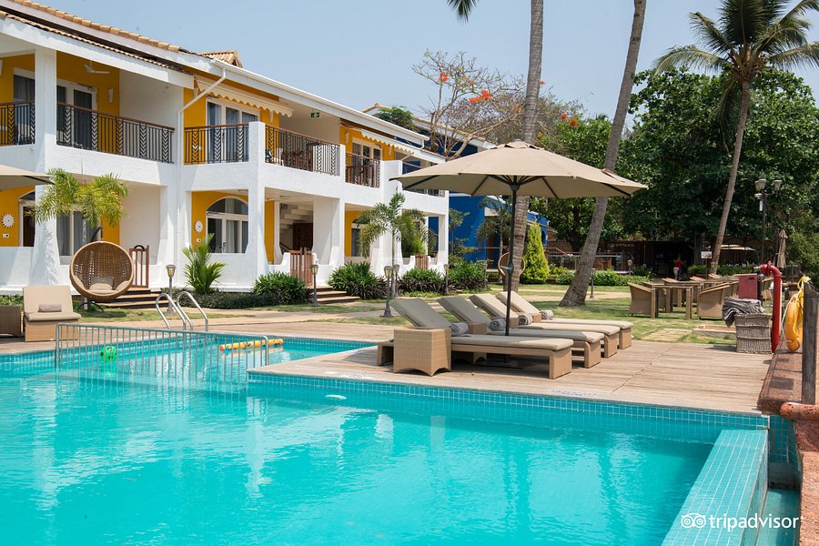 Acron Waterfront Resort-img