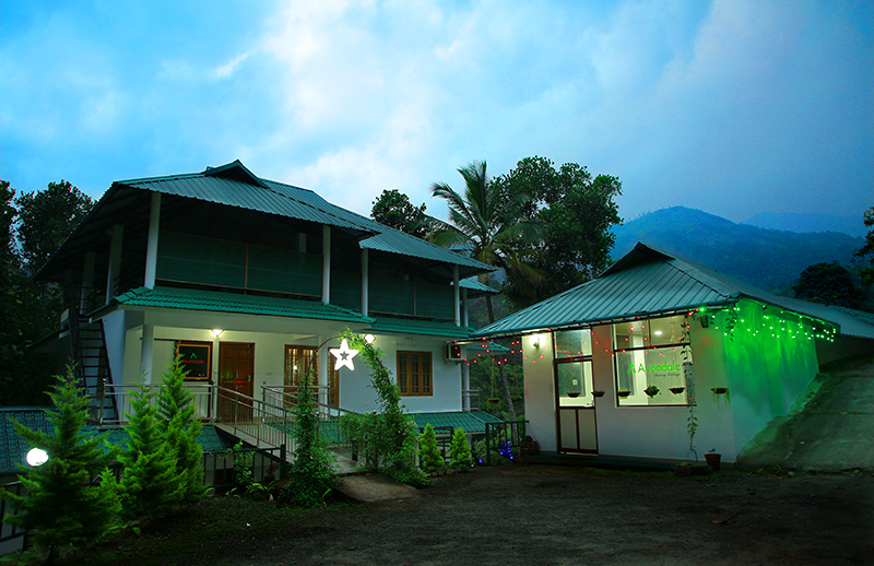 Avondale Luxury Cottage Munnar-img
