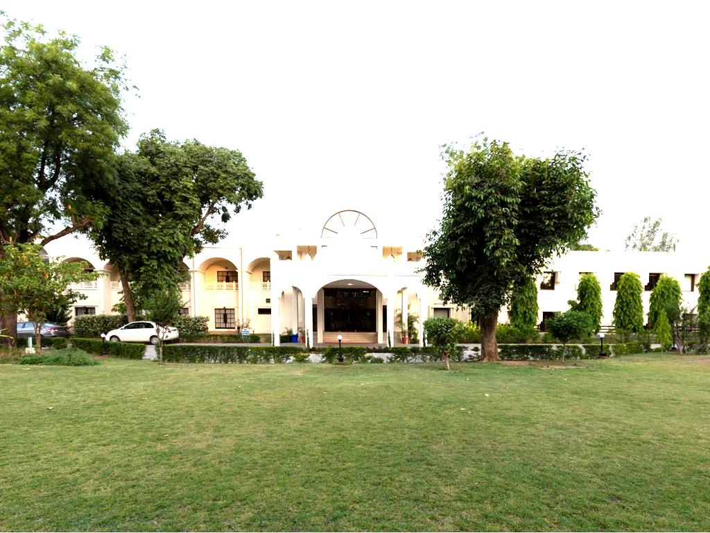 Bundela Resort-img