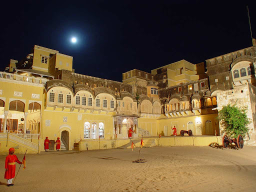 Castle Mandawa-img