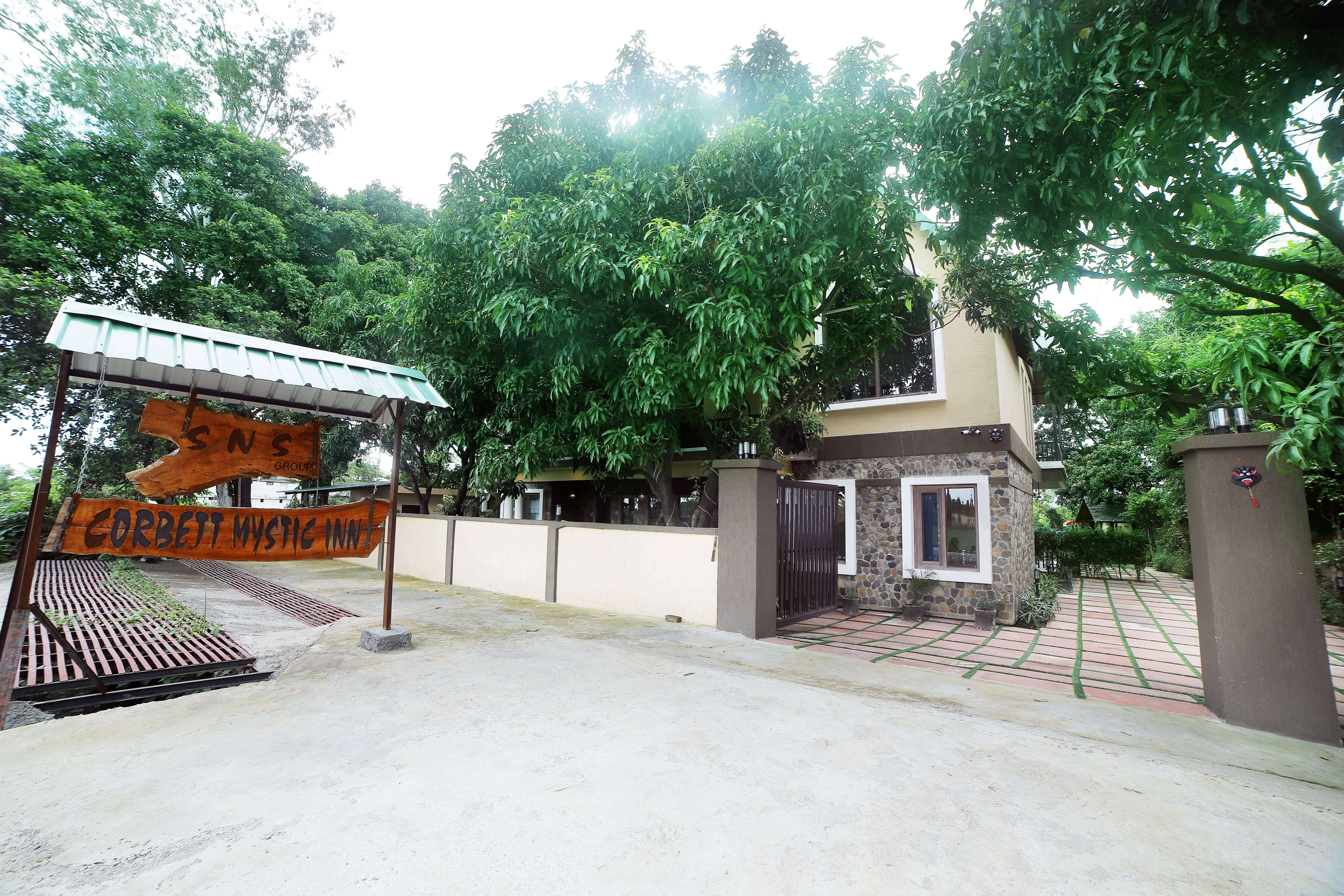 Corbett Mystic Inn-img