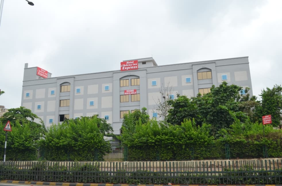 Hotel Ashray Inn Express-img