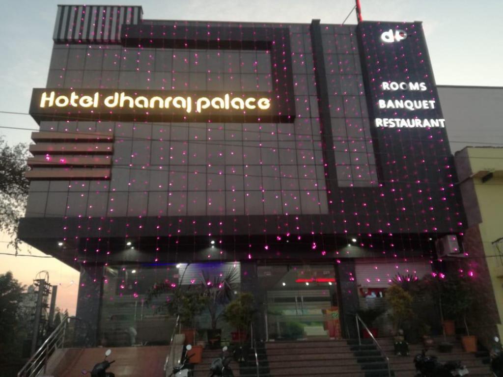 Hotel Dhanraj Palace-img