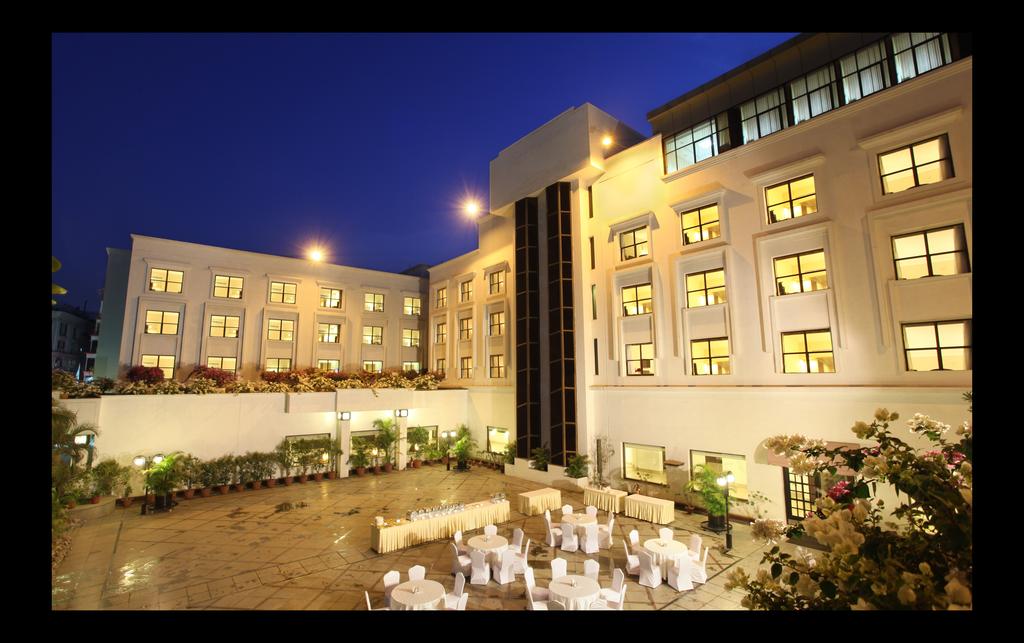 Hotel Green Park Hyderabad-img