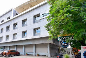 Hotel Landmark-img