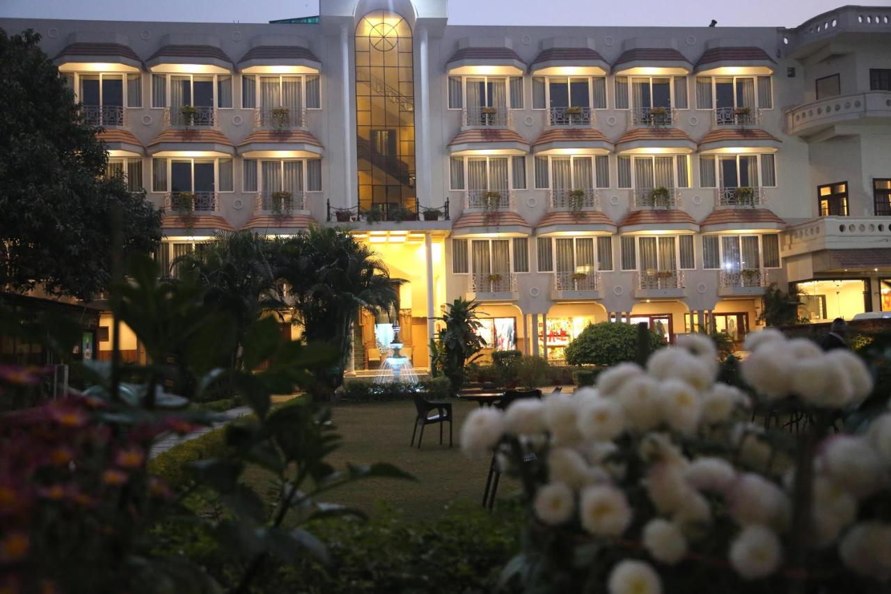 Hotel Surya-img