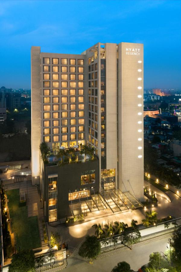Hyatt Regency-img