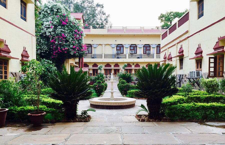 Ishwari Niwas Palace Bundi-img
