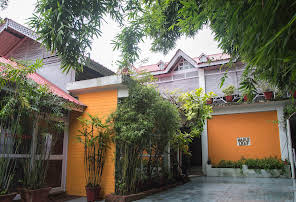 Maple Leaf Country Hotel-img