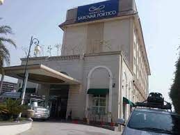 Nidhivan Sarovar Portico-img