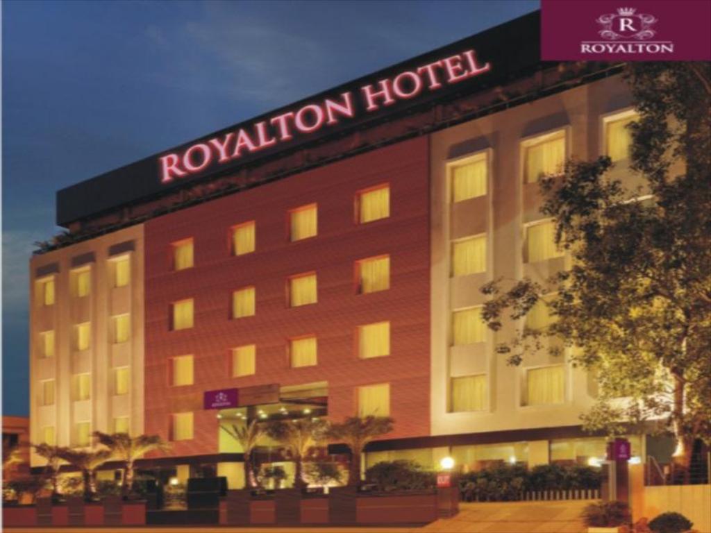Royalton Hotel-img