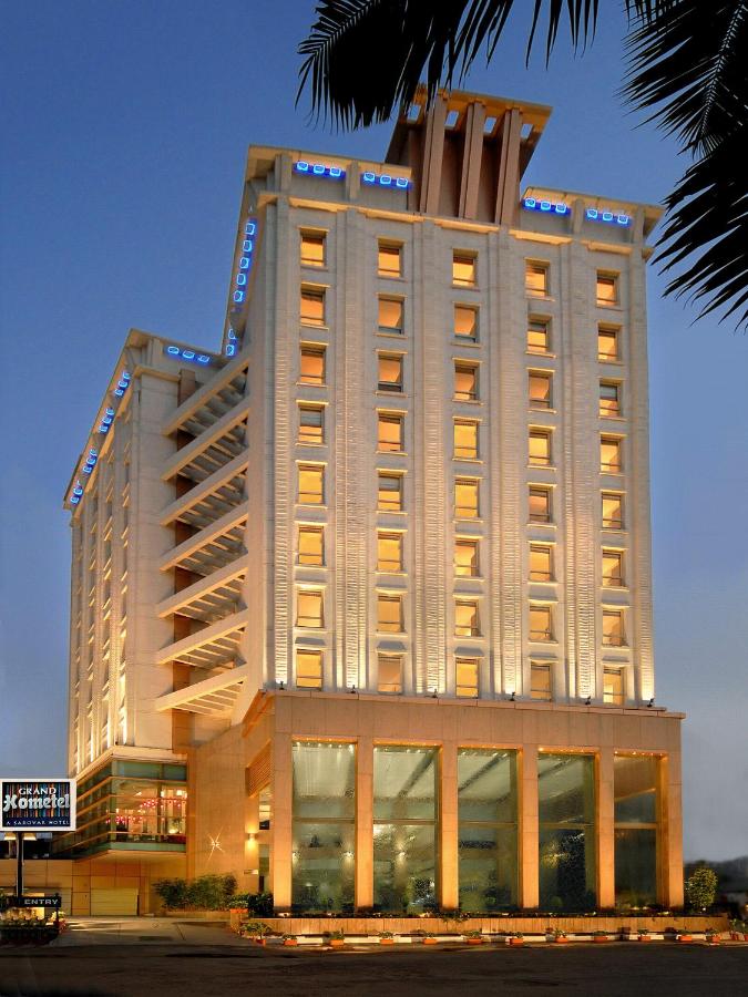 Sarovar Grand Hometel-img