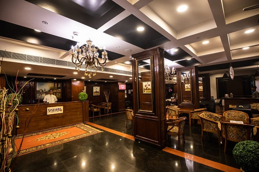 Seasons Hotel & Spa-img