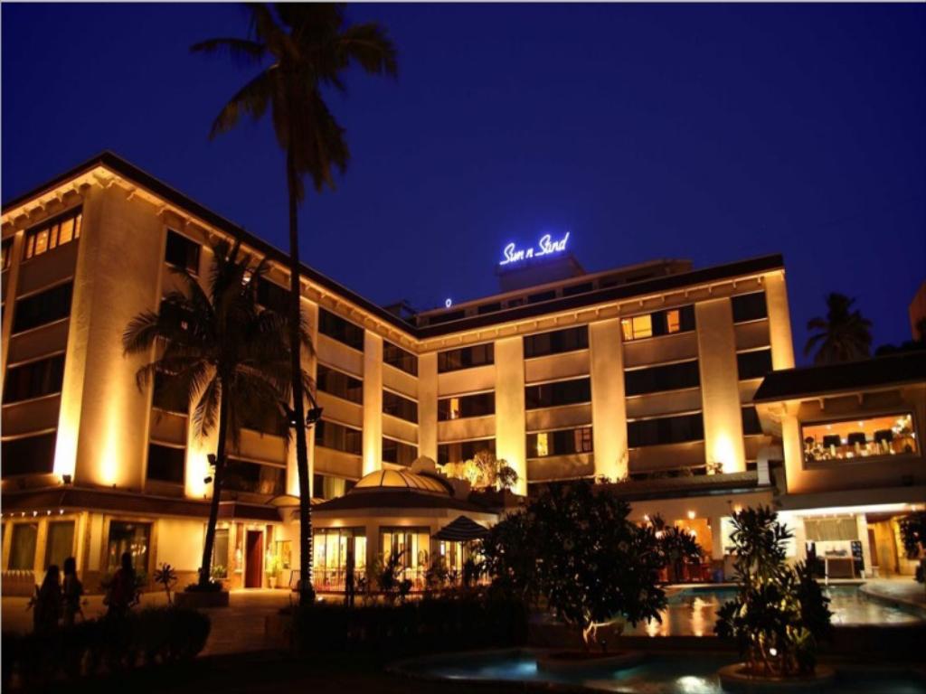 Sun-n-Sand Hotel-img