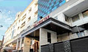 Taj Tristar-img