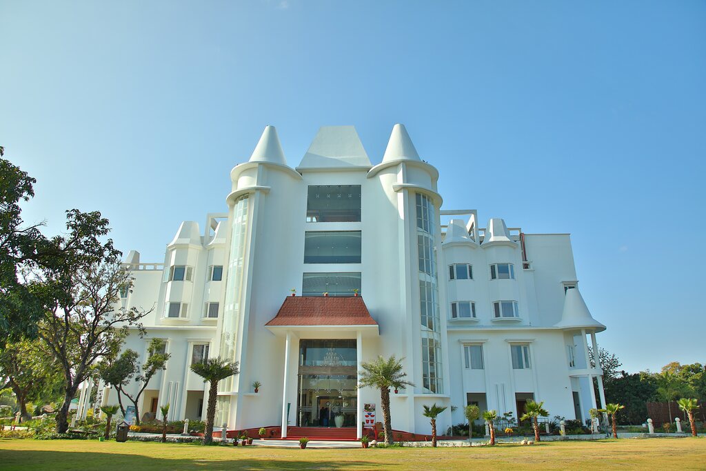 The Blue Orchid, Corbett-img