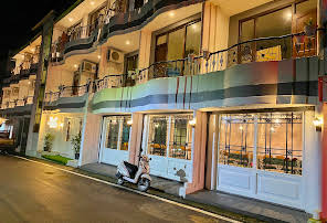 The Lake Hill Hotel-img