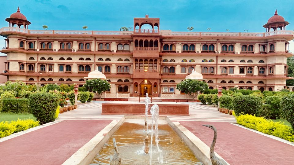 Umaid Lake Palace, Dausa-img