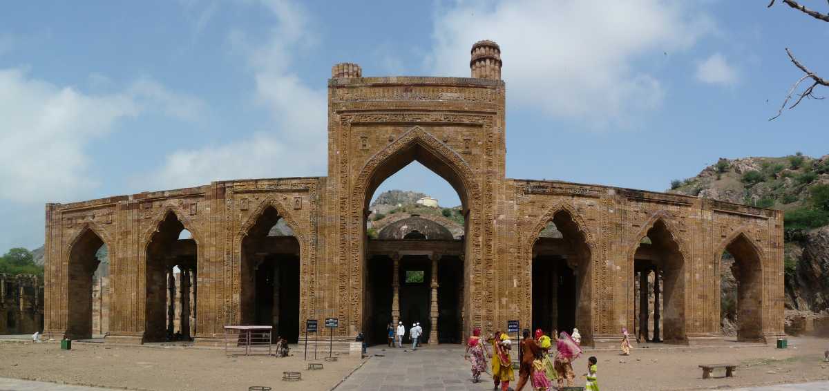 adhai-din-ka-jhopra-img