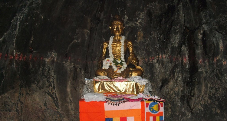 dungeshwari-cave-temple-img