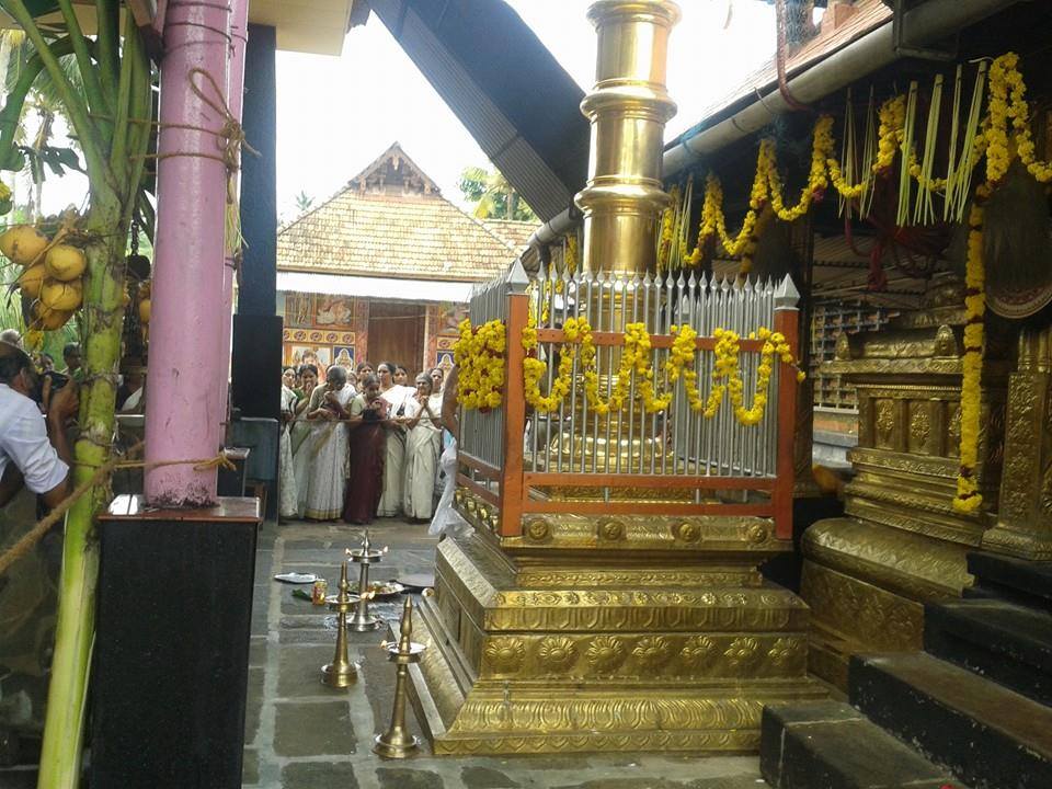 kumaranalloor-bhagavathy-temple-img