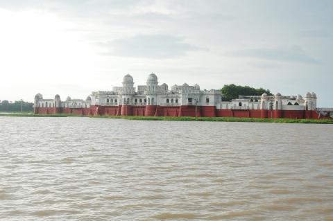 neer-mahal-img
