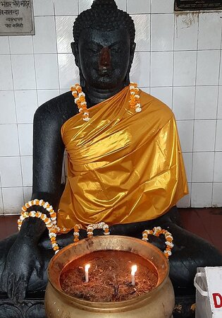 black-buddha-temple-img