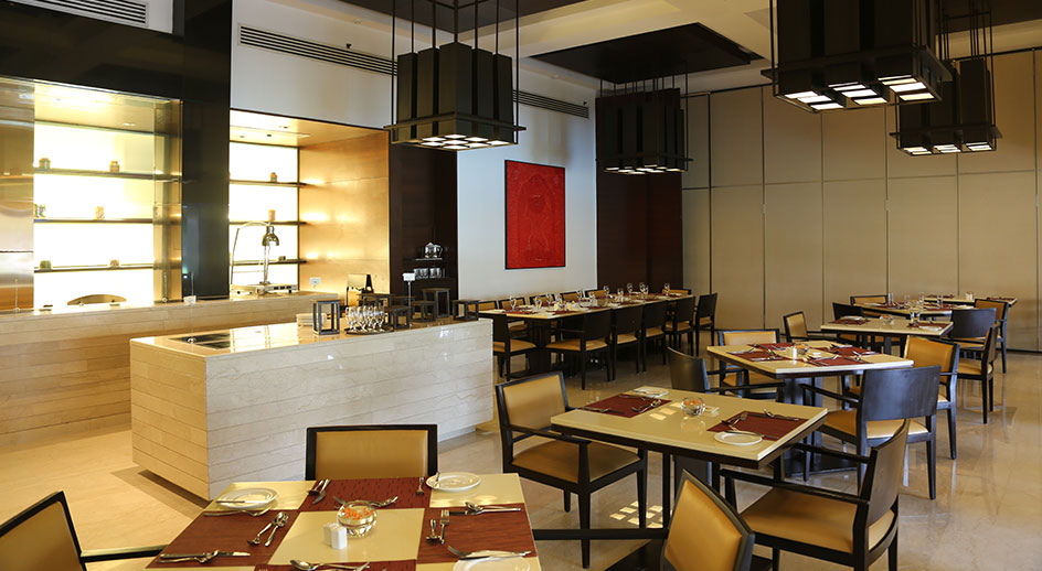 The Restaurant-img