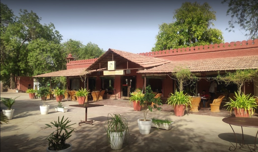 Gallops Restaurant and Coffee House-img